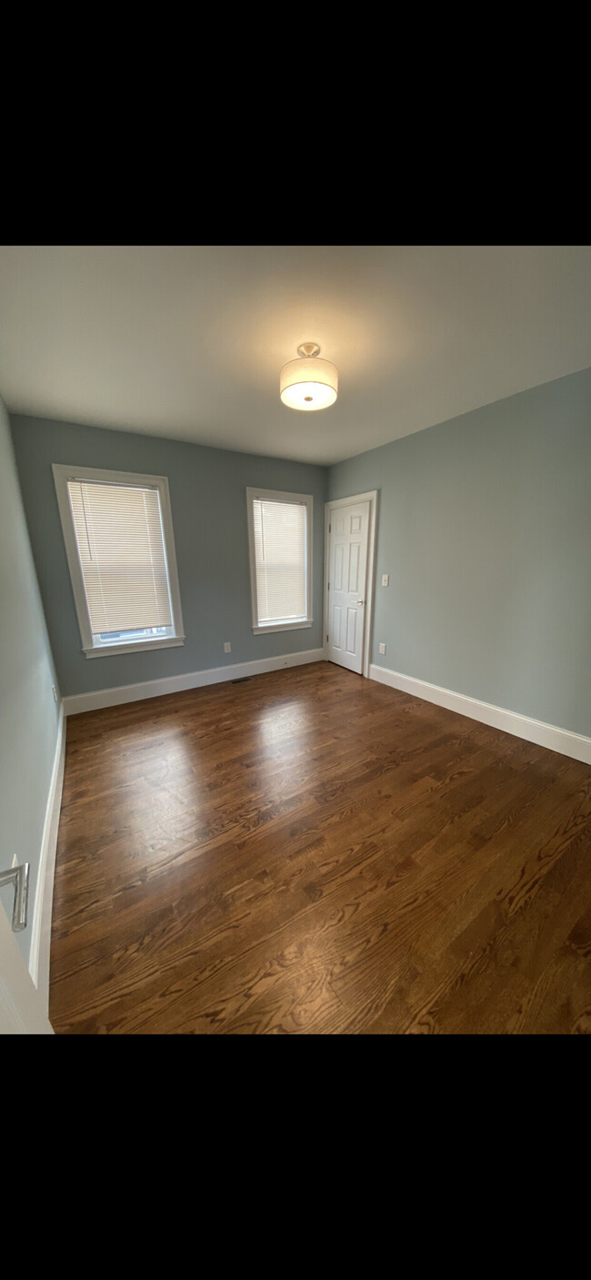 3 Hamilton Rd, Unit 1 in Somerville, MA - Foto de edificio - Building Photo