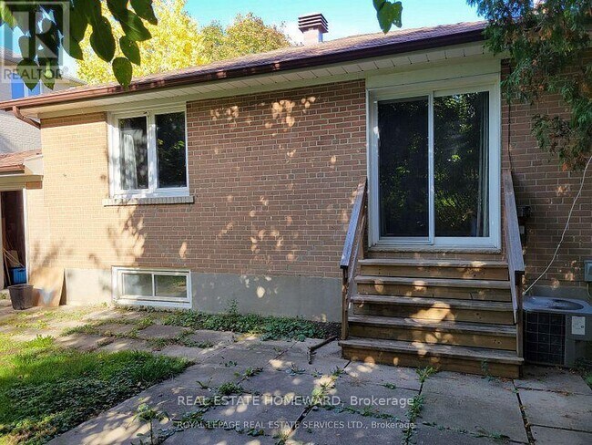 267 Homewood Ave in Toronto, ON - Building Photo - Building Photo