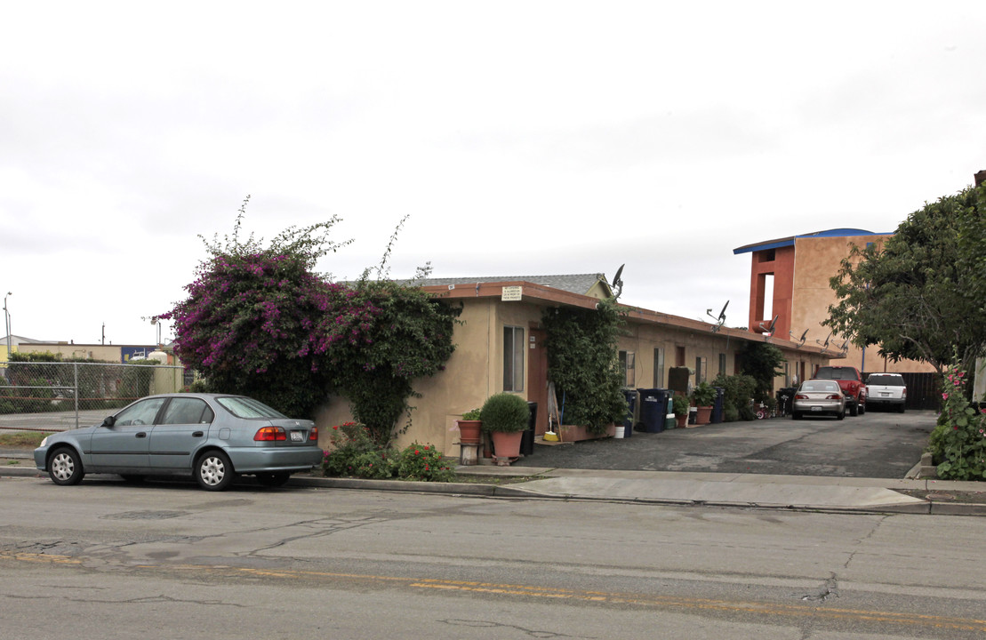 18 Salinas Rd in Watsonville, CA - Building Photo