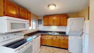 4451 Mahler Dr in Dayton, OH - Building Photo - Building Photo