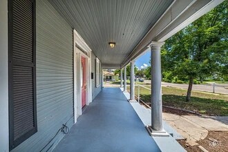 2 N Adams St in San Angelo, TX - Building Photo - Building Photo