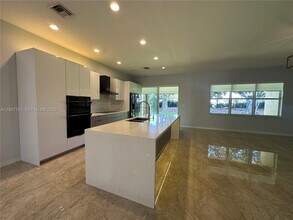4400 Seneca Ave in Weston, FL - Building Photo - Building Photo