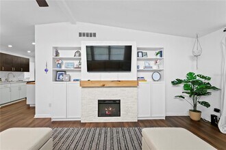 2407 S Lois Ave in Tampa, FL - Building Photo - Building Photo