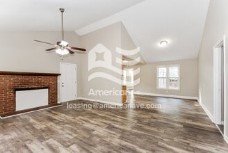 325 Greensprings Dr in Columbia, SC - Foto de edificio - Building Photo