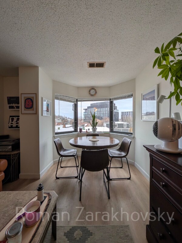 25 Webster Ave, Unit 402 in Somerville, MA - Building Photo - Building Photo