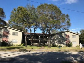 529 30th Ave N in St. Petersburg, FL - Building Photo