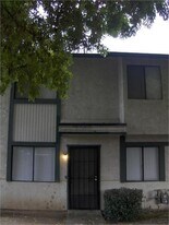510 Real Rd in Bakersfield, CA - Building Photo