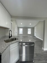 154 Earle St, Unit 3 in Central Falls, RI - Building Photo - Building Photo