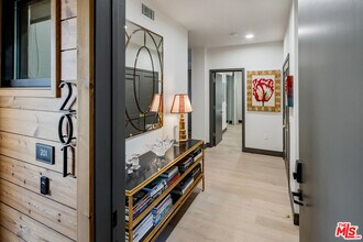 118 Orlando Ave in Los Angeles, CA - Building Photo - Building Photo