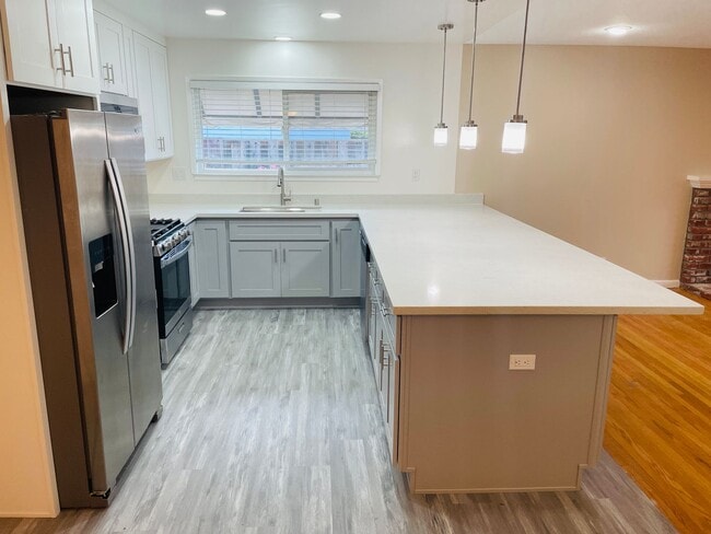 10520 Baywood Ct in Cupertino, CA - Building Photo - Building Photo