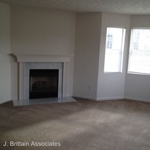 Cedar Trace Apartments in Jacksonville, AL - Building Photo - Interior Photo