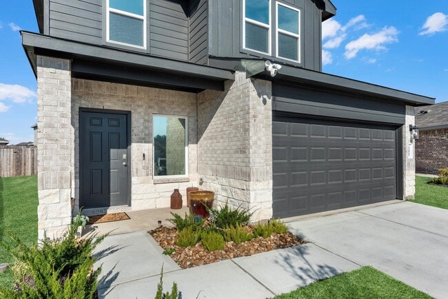 property at 23815 Desert Brush Ct