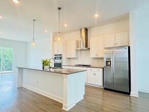 511 Richland Crst Ln in Wake Forest, NC - Building Photo - Building Photo