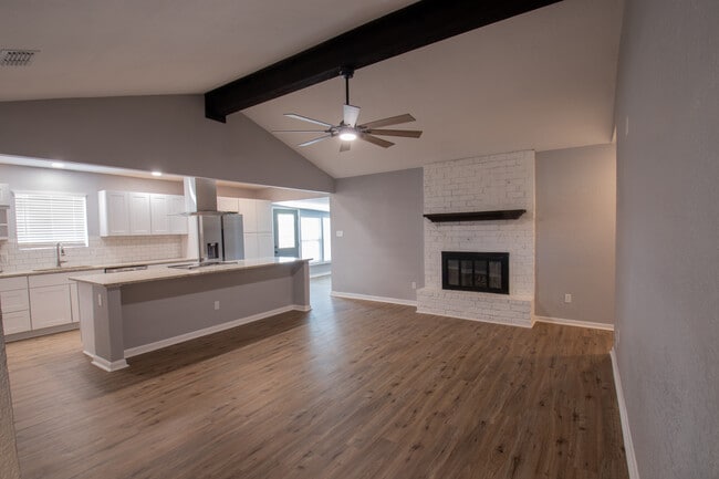 934 Crossbill St in Corpus Christi, TX - Building Photo - Building Photo