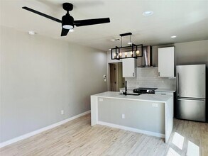 4609 Virginia Ave, Unit 102 in Dallas, TX - Building Photo - Building Photo