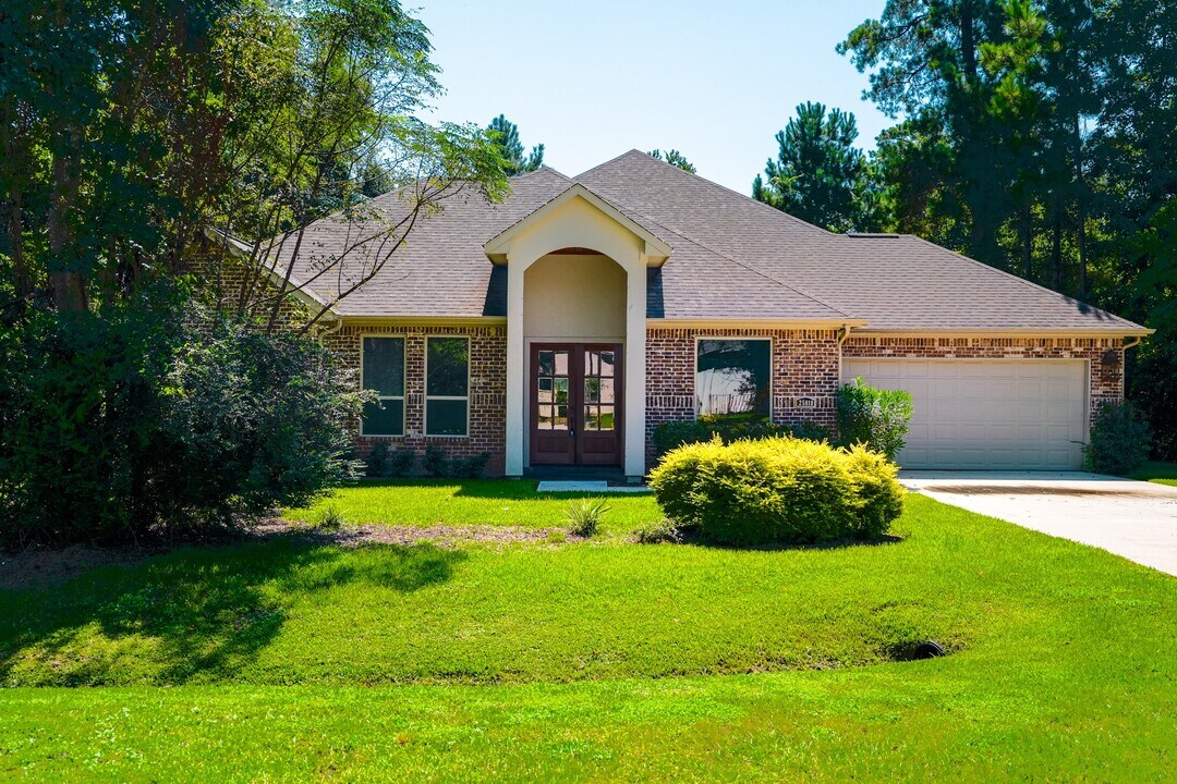 25018 Rhett Butler Ct in Tomball, TX - Building Photo