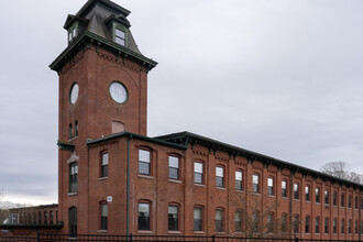 Kettle Brook Lofts in Worcester, MA - Foto de edificio - Building Photo