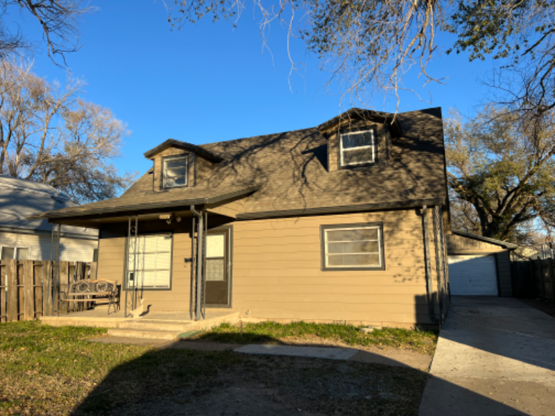 2252 Santa Fe S in Wichita, KS - Building Photo