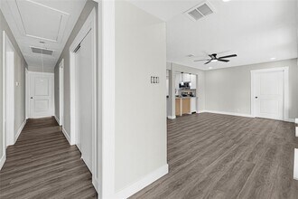 5854 Schevers St in Houston, TX - Building Photo - Building Photo