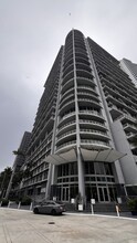 690 SW 1st Ct, Unit 2508 in Miami, FL - Foto de edificio - Building Photo