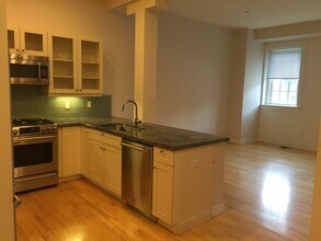 75 Hamilton St, Unit 4A in Cambridge, MA - Building Photo - Building Photo