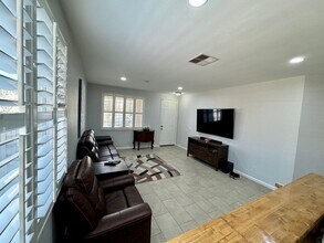 40123 Vista Ridge Dr in Palmdale, CA - Building Photo - Building Photo