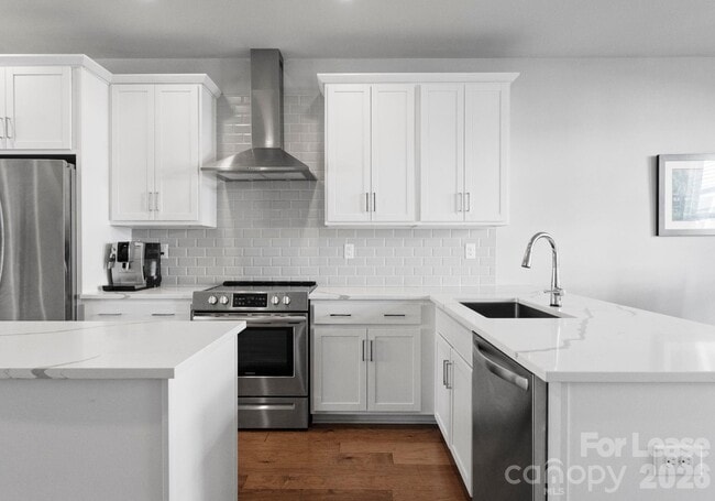 2310 Elizabeth Ml Pl in Charlotte, NC - Building Photo - Building Photo