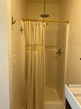 611 S Griffith Park Dr, Unit Equestrian Rancho studio in Burbank, CA - Building Photo - Building Photo
