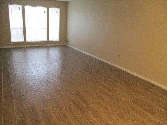 5508 Deep Forest Dr photo'