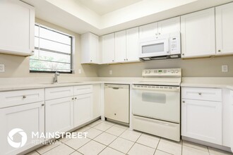 2954 Avery Ave in Sarasota, FL - Building Photo - Building Photo