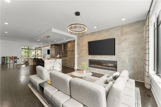 906 Lenox Blvd in Atlanta, GA - Building Photo - Building Photo