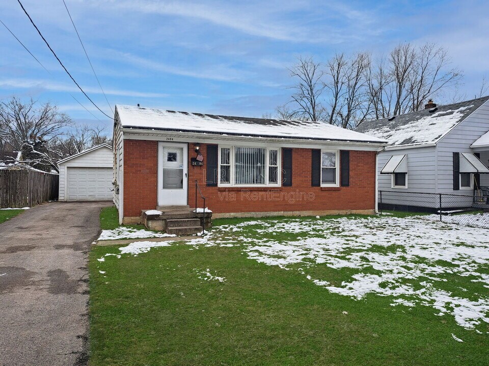 2404 Thomas Ave in Louisville, KY - Building Photo