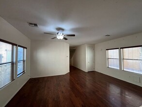 8562 N 63rd Dr in Glendale, AZ - Building Photo - Building Photo
