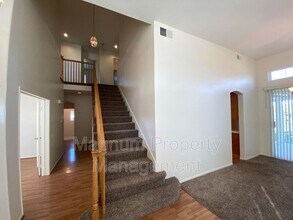 32405 Corte Palacio in Temecula, CA - Building Photo - Building Photo