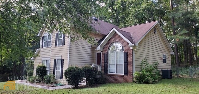 property at 25 Maxwell Pl
