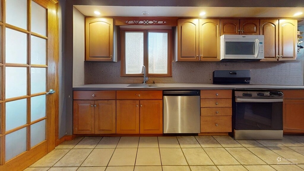 49-49 Rockwell St in Malden, MA - Building Photo