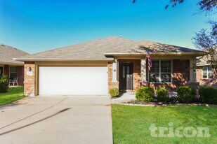 10616 Lipan Trail in Fort Worth, TX - Building Photo