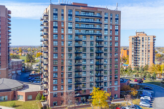 King Tower in Brampton, ON - Building Photo - Building Photo