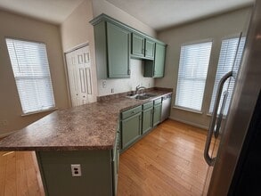 824 S Main St in Norfolk, VA - Building Photo - Building Photo