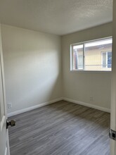 3718 45th Ave, Unit 2 in Sacramento, CA - Building Photo - Building Photo