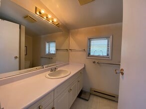 2367 Arbot Rd in Nanaimo, BC - Building Photo - Building Photo