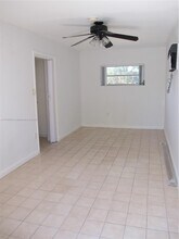 926 SW 10th Ave in Miami, FL - Building Photo - Building Photo