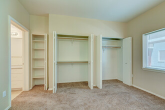C.W. Moore Apartments in Boise, ID - Foto de edificio - Building Photo