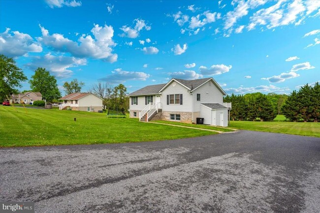 property at 2723 Old Washington Rd