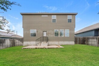 251 Antler Bnd in San Antonio, TX - Building Photo - Building Photo