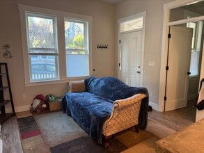 337 S Pine St in Nevada City, CA - Building Photo - Building Photo