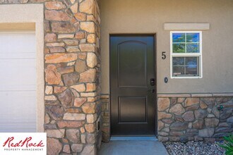 290 E Buena Vista Blvd in Washington, UT - Building Photo - Building Photo