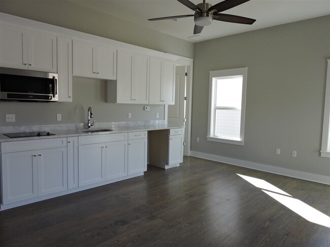 3561 Esplanade Way in Tallahassee, FL - Building Photo - Building Photo