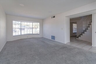 240 Slade Dr in Longwood, FL - Building Photo - Building Photo