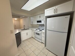 3020 Alcazar Pl in Palm Beach Gardens, FL - Building Photo - Building Photo